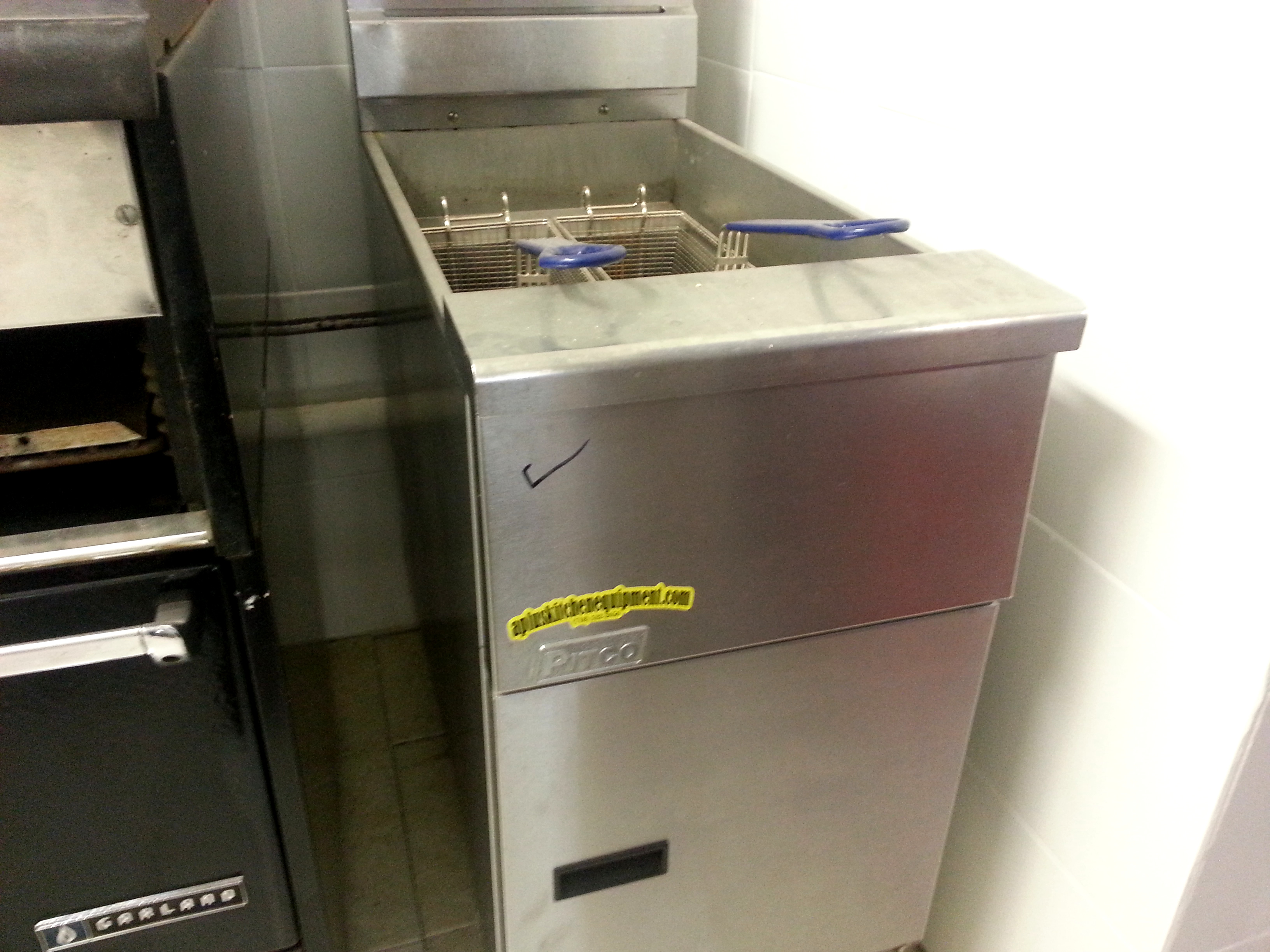 Deep Fryer Up For Auction - Brooklyn NY